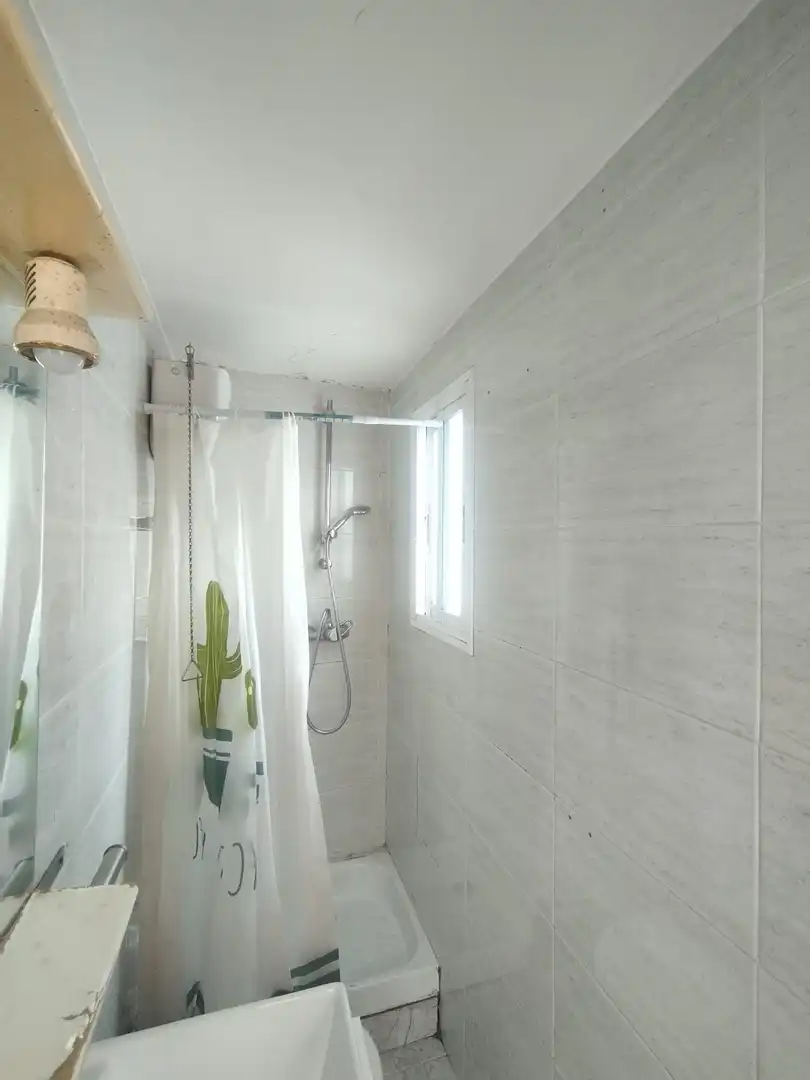 Bathroom of Flat for sale in Getafe  with Air Conditioner, Heating and Furnished