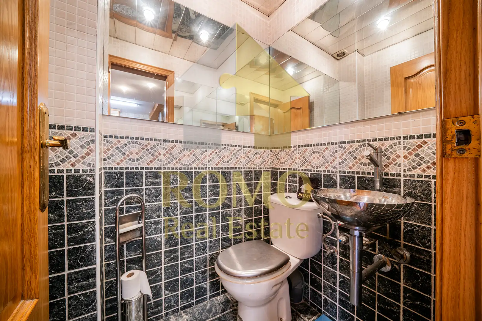Casa adosada en venta en Avinguda U, Santa Perpètua de Mogoda