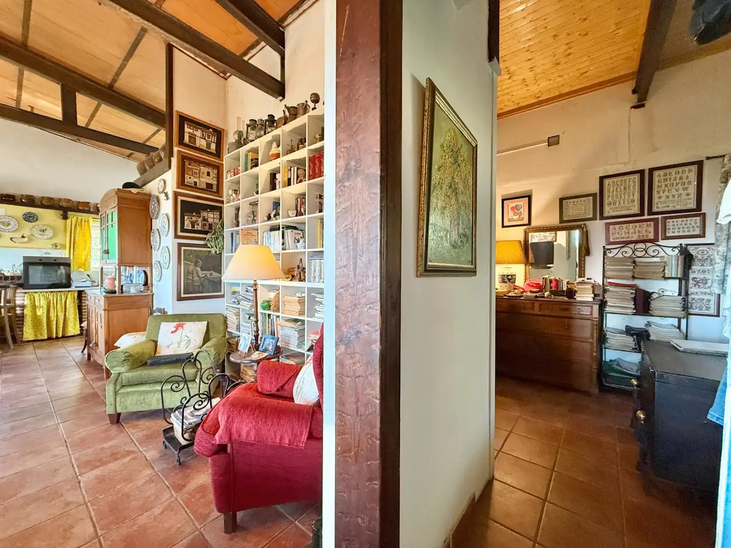 Sala de estar de Finca rústica en venta en Piedralaves con Jardín privado, Terraza y Trastero