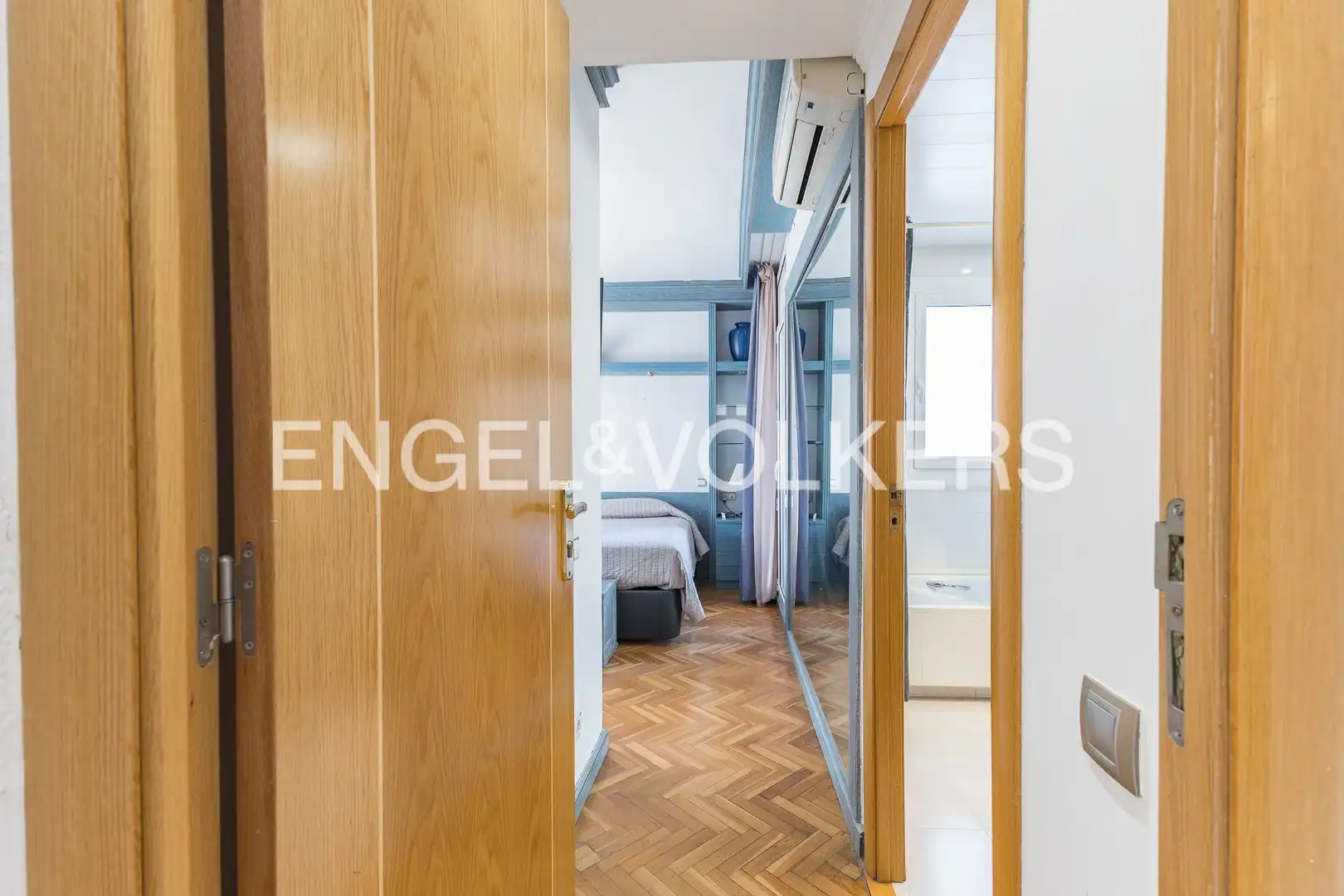 Piso en venta en Barcelona con Aire acondicionado, Calefacción y Piscina