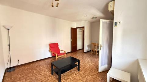 Foto 4 de Piso de alquiler en Calle del Vesubio, Portazgo, Madrid