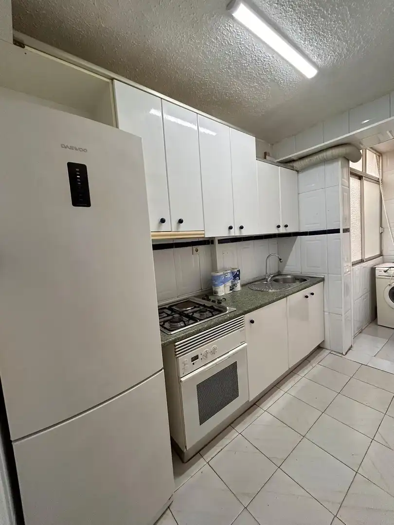 Apartment with terrace for sale in Calle de Béjar, imagen 6