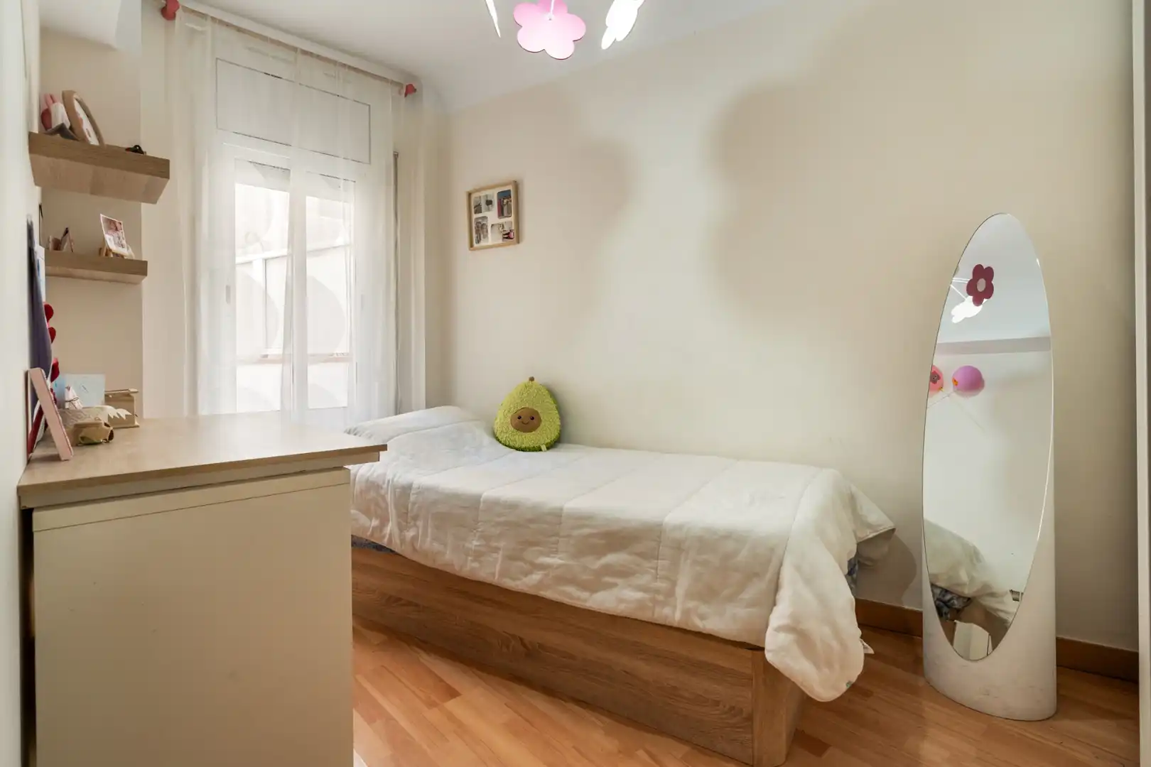 Habitación de Piso en venta en Rubí con Calefacción, Terraza y Trastero