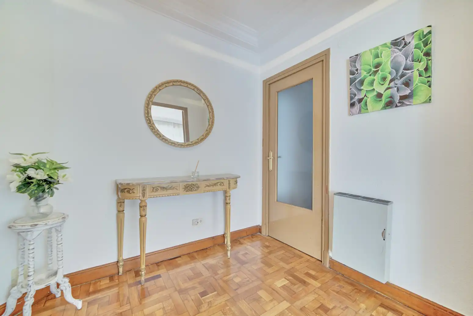 Piso en venta en  Pamplona / Iruña con Calefacción, Parquet y Balcón