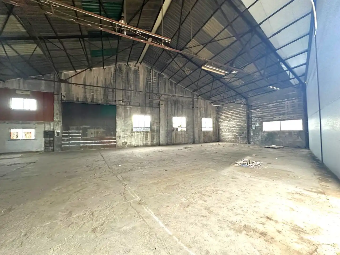 Fabrikhallen zur Miete in Torrent
