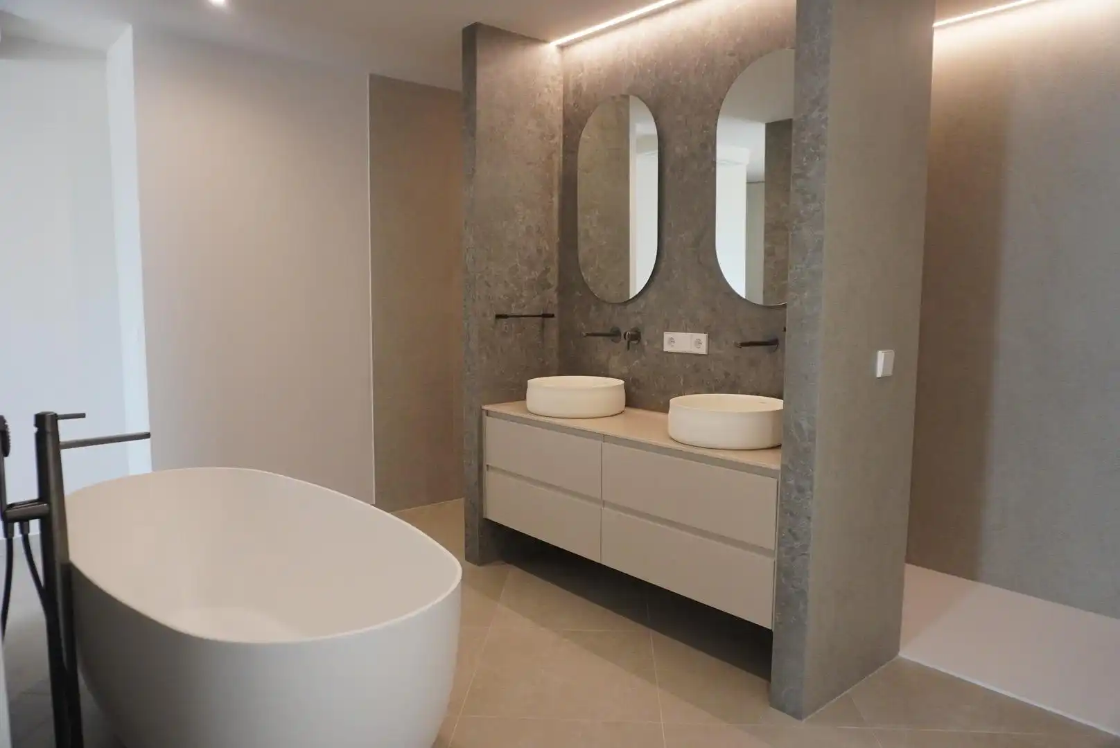 Villa mit Pool zum Verkauf in Marisol Park - Ortembach - Los Almendros, imagen 31