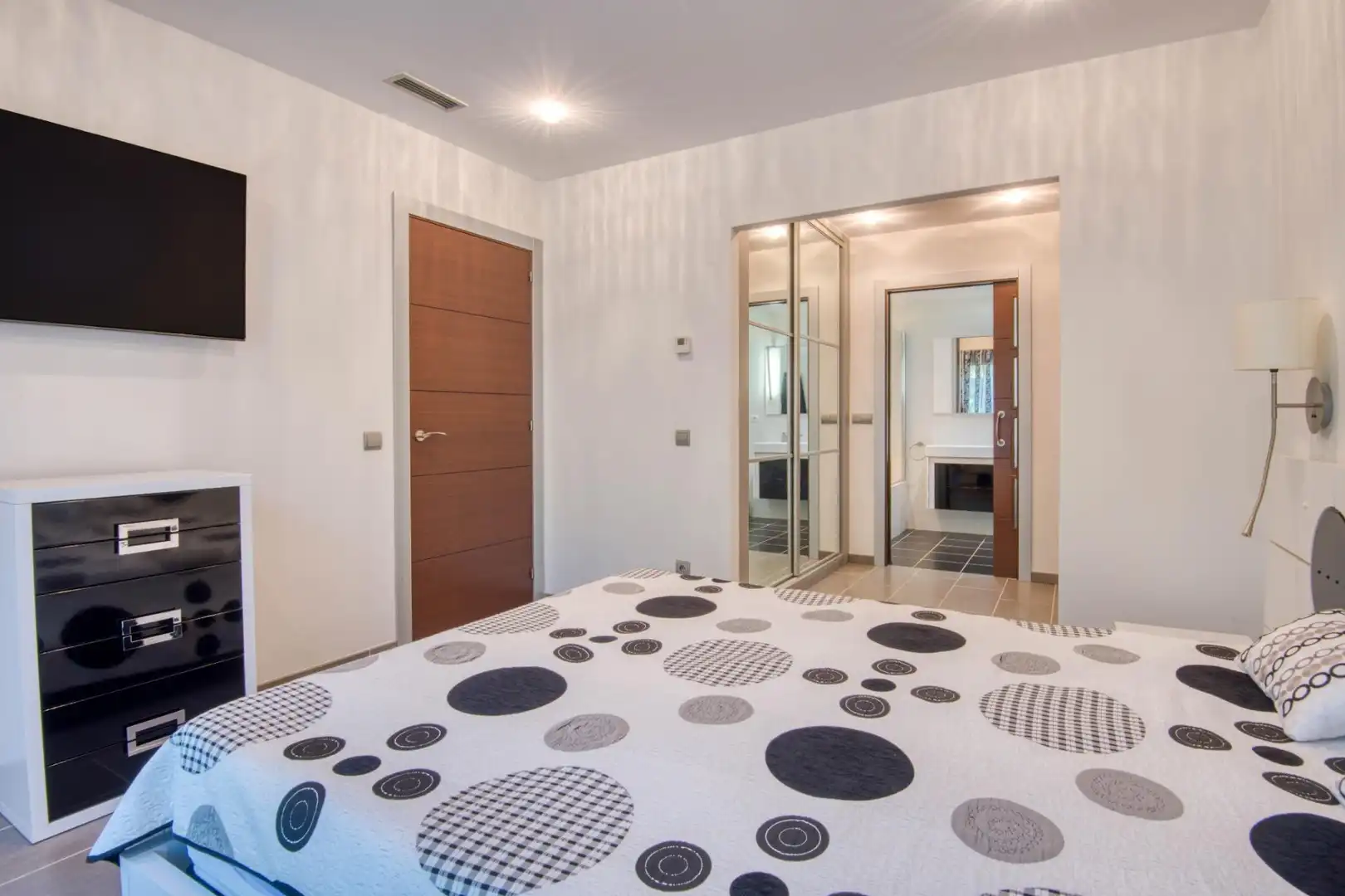 House with terrace for sale in QUILLAT, imagen 19