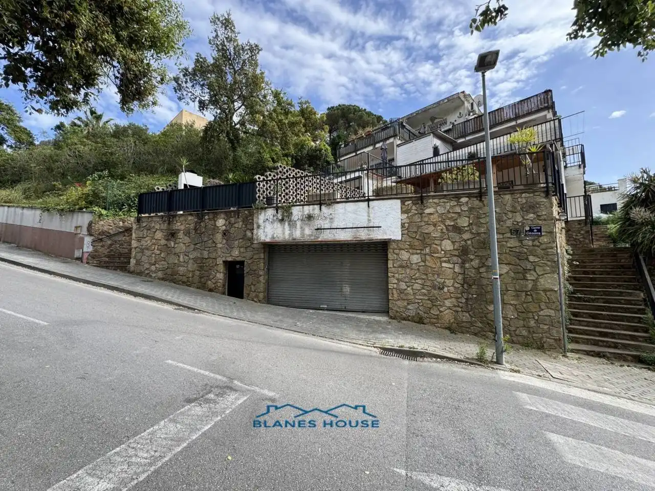 Außenansicht von Wohnung zum Verkauf in Lloret de Mar mit Klimaanlage und Terrasse