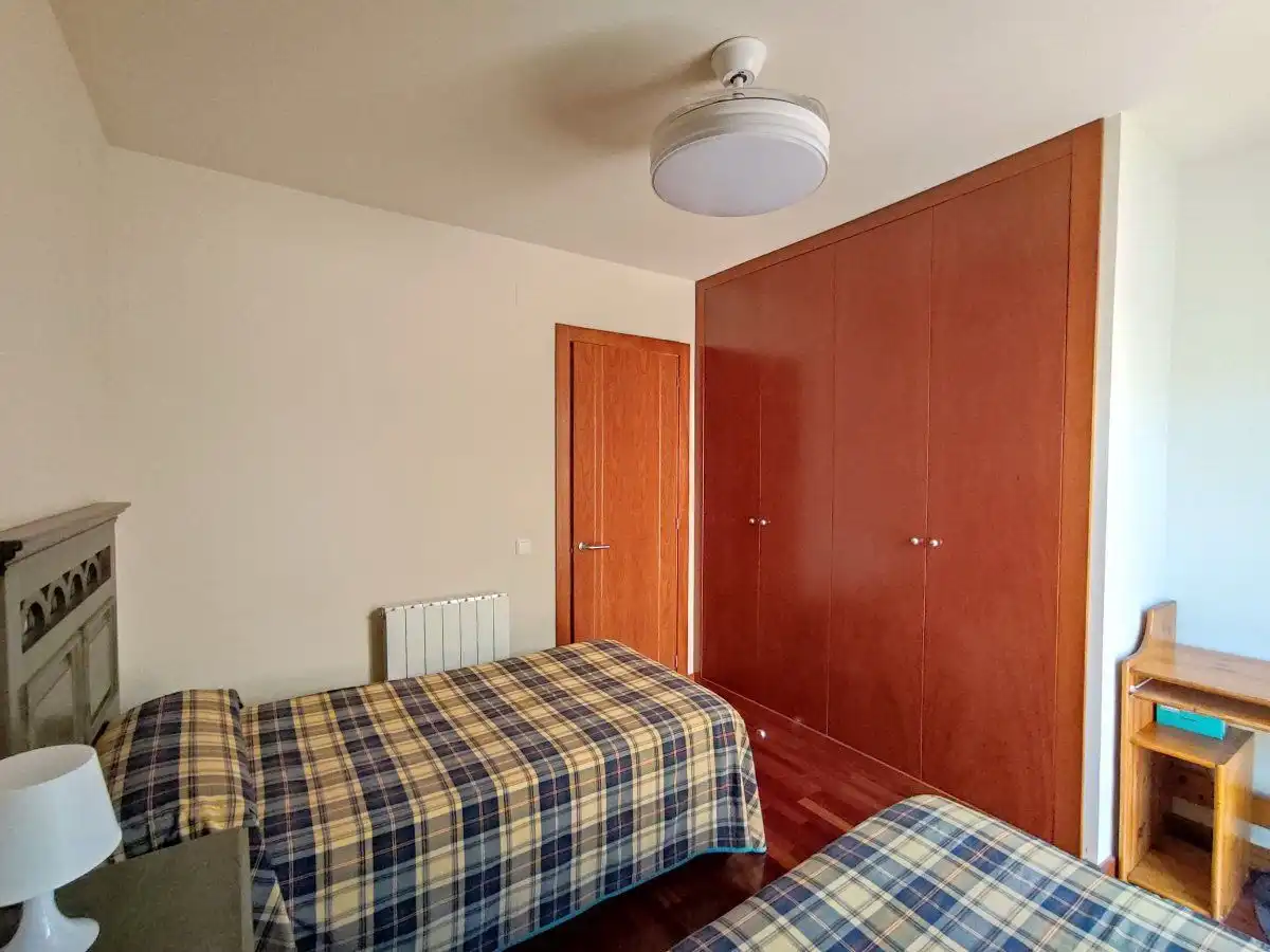 Dormitori de Pis en venda en Boltaña amb Calefacció, Parquet i Terrassa