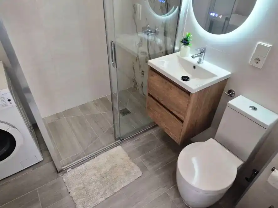 Bathroom of Flat for rent in Alicante / Alacant  with Air Conditioner and Balcony