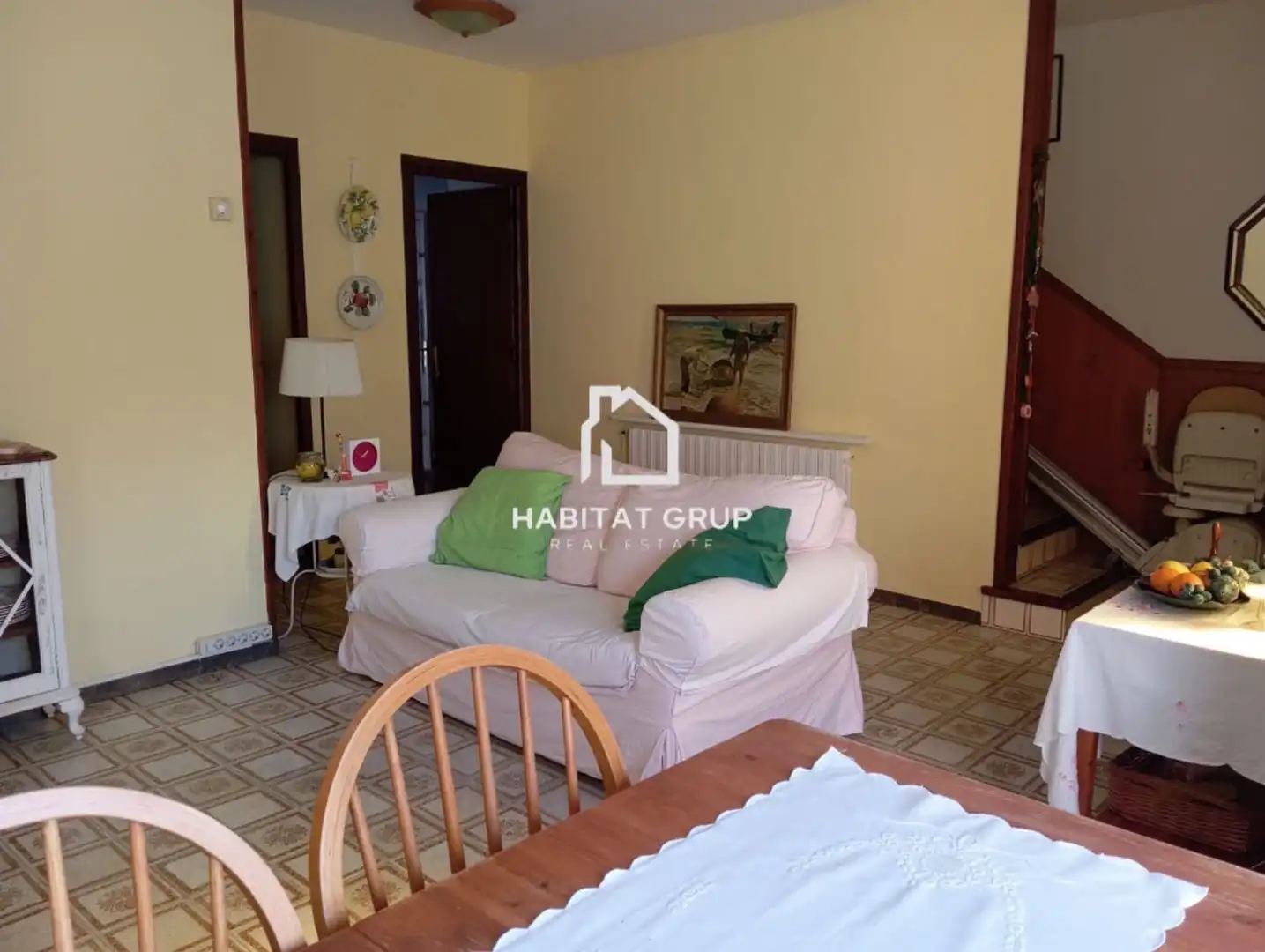 Sala d'estar de Casa adosada en venda en Riells i Viabrea amb Aire condicionat, Calefacció i Jardí privat