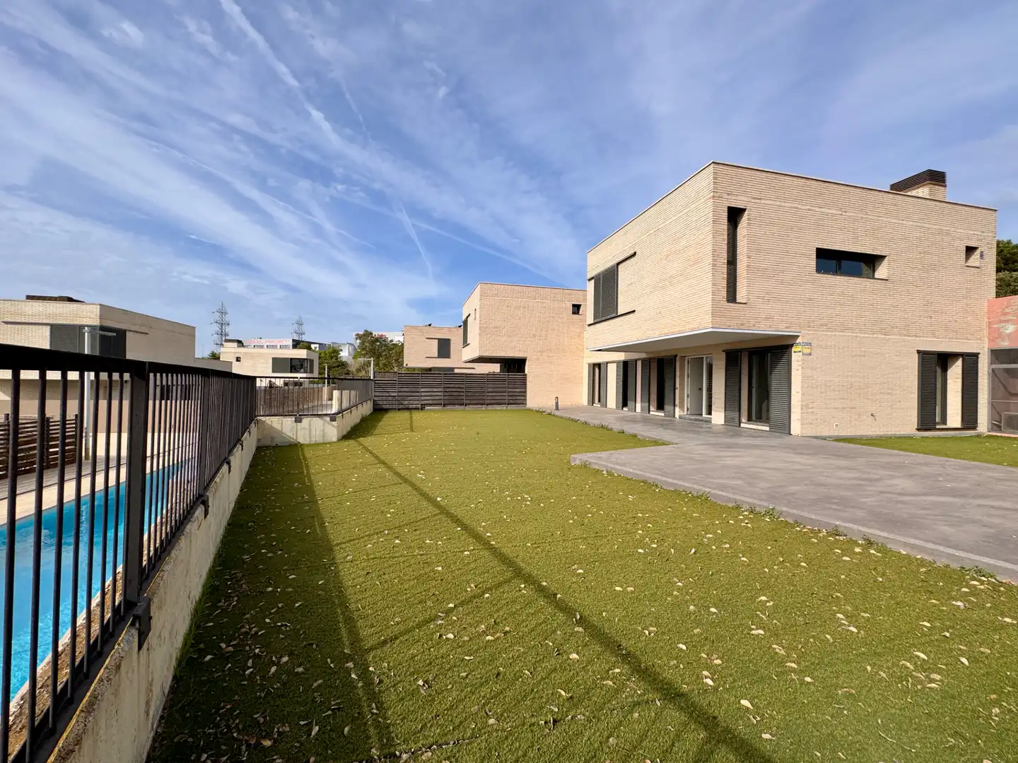 Vista exterior de Casa adosada en venta en Mataró con Aire acondicionado, Calefacción y Jardín privado