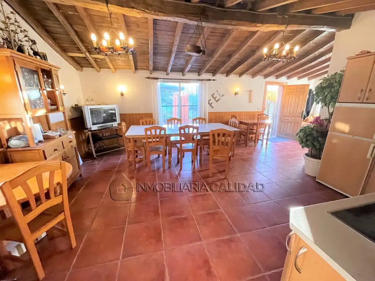 Houses for sale in Burgos  with Heating