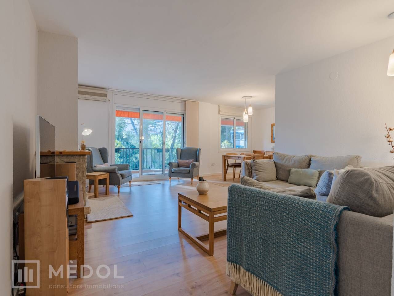Living room of Flat for sale in  Tarragona Capital  with Air Conditioner, Heating and Parquet flooring