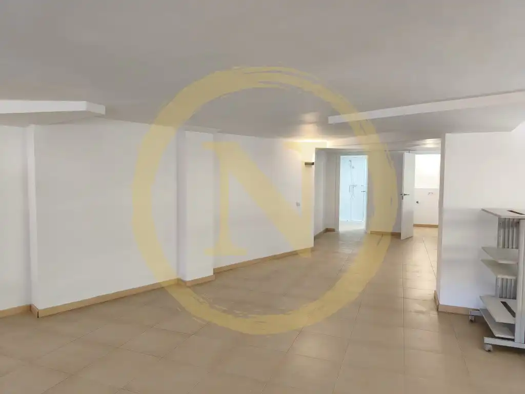 Gewerbefläche zum Verkauf in Calle Segre, imagen 3