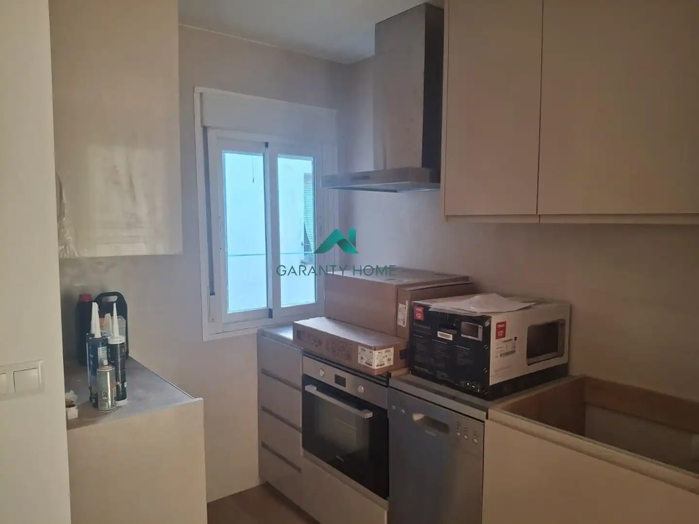 Kitchen of Flat for rent in Madrid  with Air Conditioner, Heating and Terrace