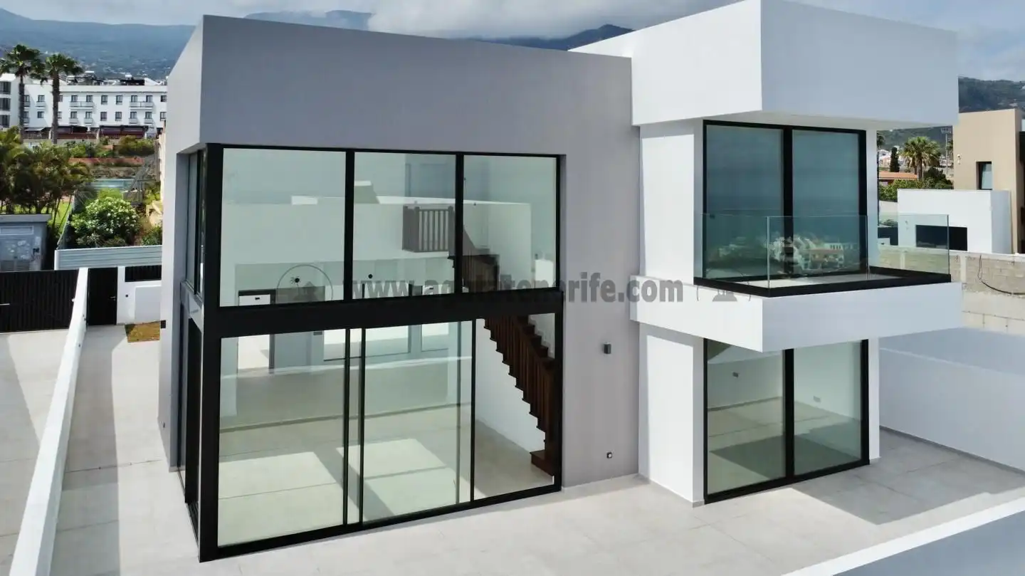 Casa con terrazza in vendita a Longuera - Toscal