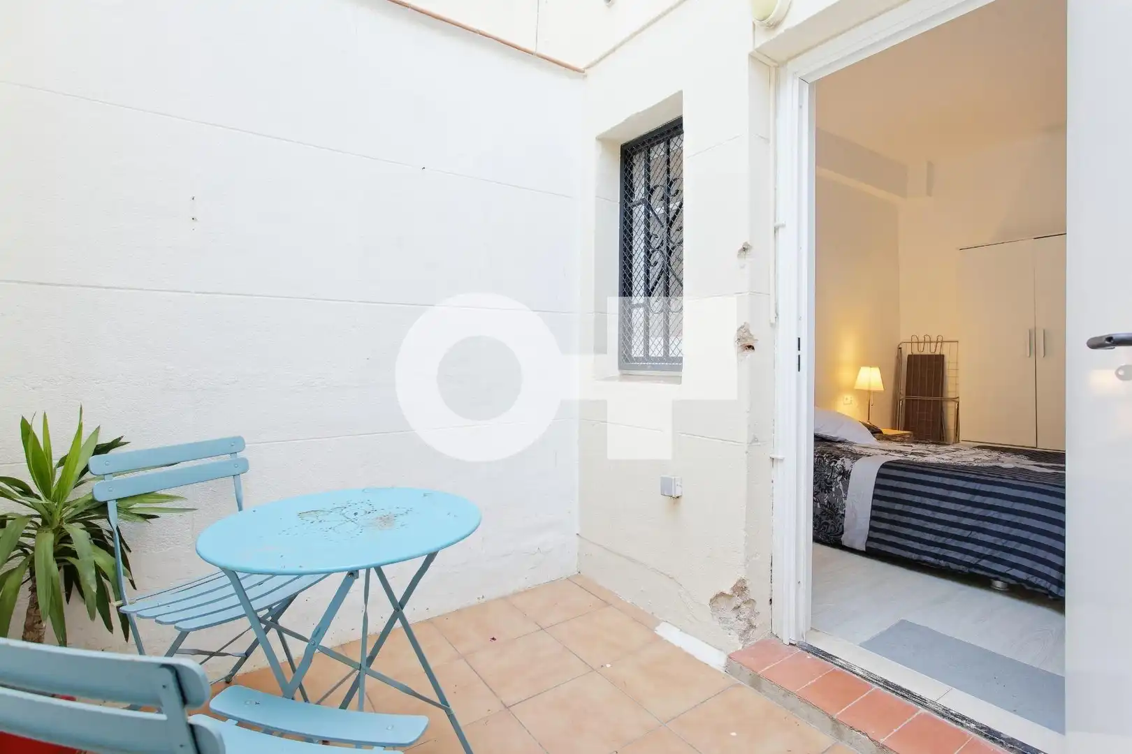 Terrassa de Estudi en venda en Barcelona amb Calefacció, Parquet i Moblat