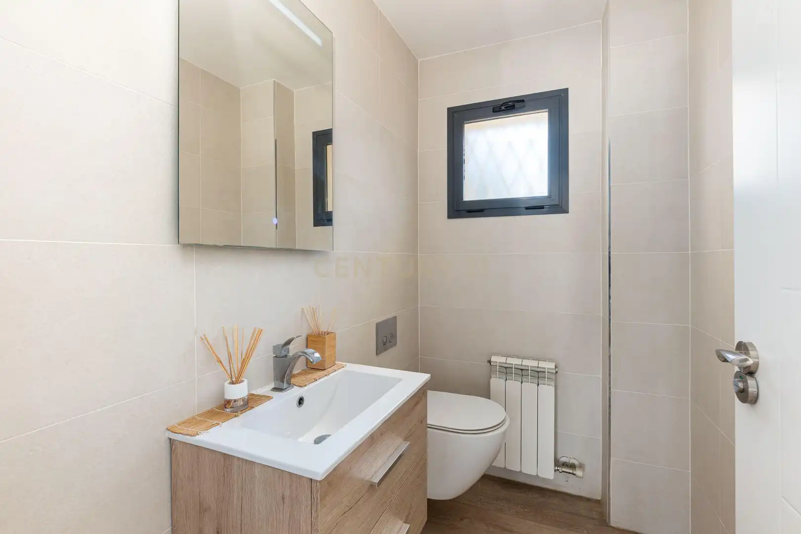Badezimmer von Haus oder Chalet zum Verkauf in Canet de Mar mit Abstellraum, Schwimmbad und Ofen