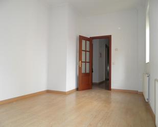 Flat to rent in  Madrid Capital  with Heating, Oven and Pets allowed