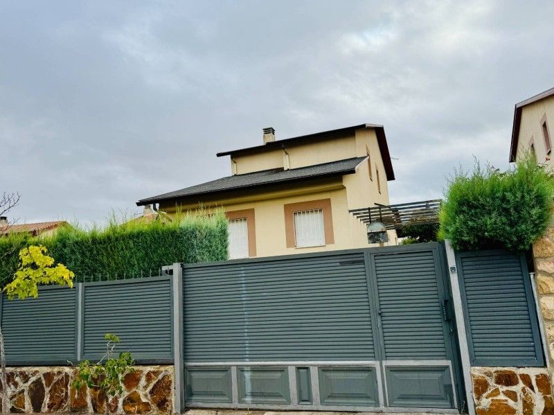 Garden of House or chalet for sale in El Espinar  with Heating