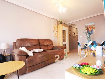 Appartement compact avec balcon à louer à Calle Bella Antonia 4