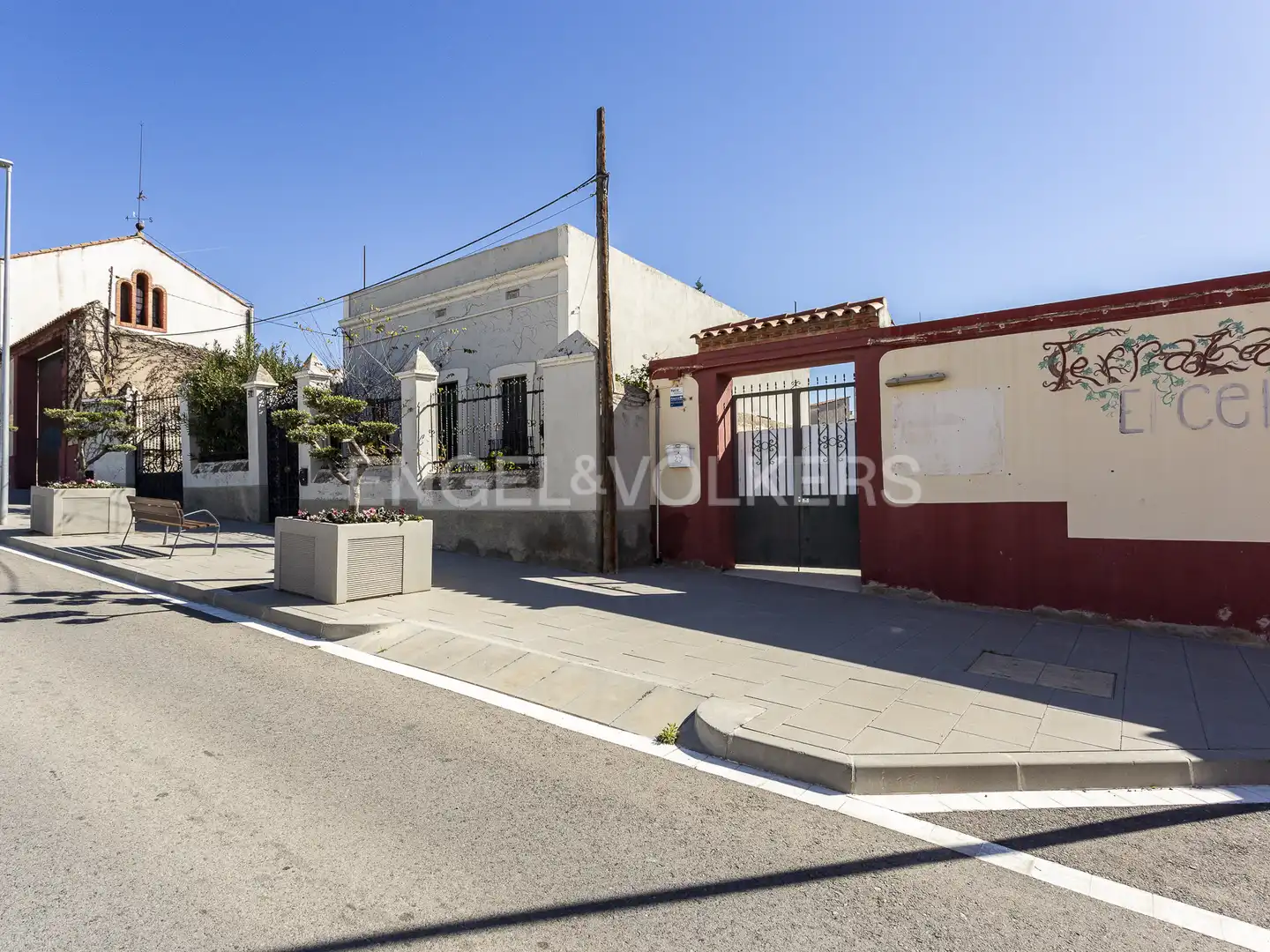 Vista exterior de Edificio en venta en Amposta