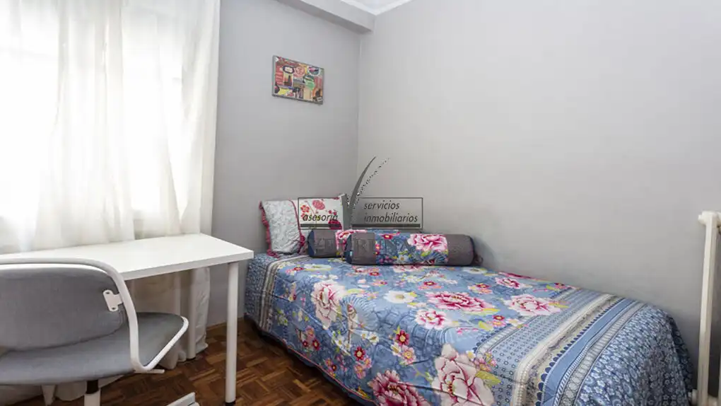 Habitación de Piso de alquiler en Zaragoza con Calefacción, Terraza y Horno