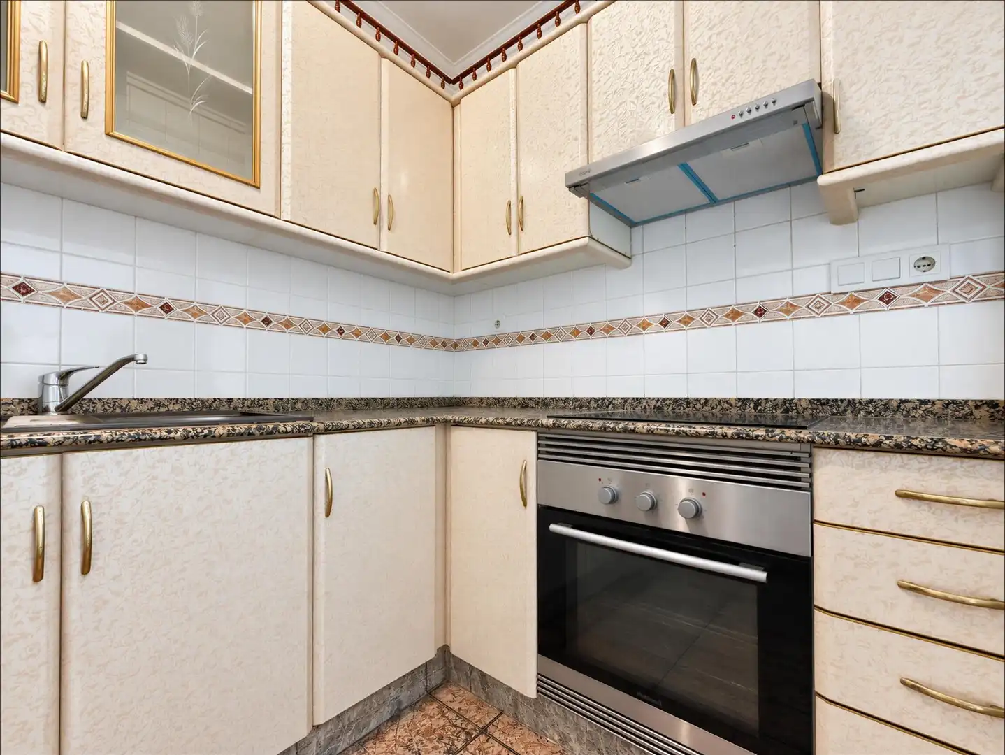 Erdgeschosswohnung mit Aufzug zum Verkauf in Casco Antiguo, imagen 16