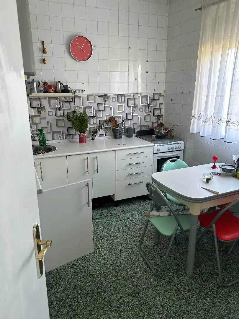 Cuina de Casa o xalet en venda en Pontevedra Capital  amb Moblat