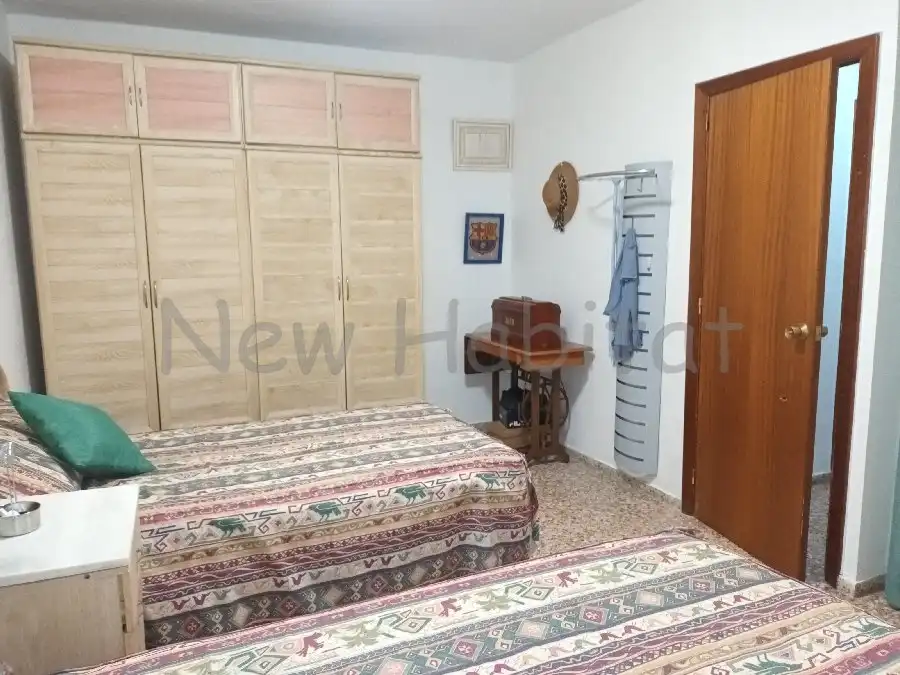 Dormitori de Casa adosada en venda en Castellón de la Plana / Castelló de la Plana amb Aire condicionat i Terrassa