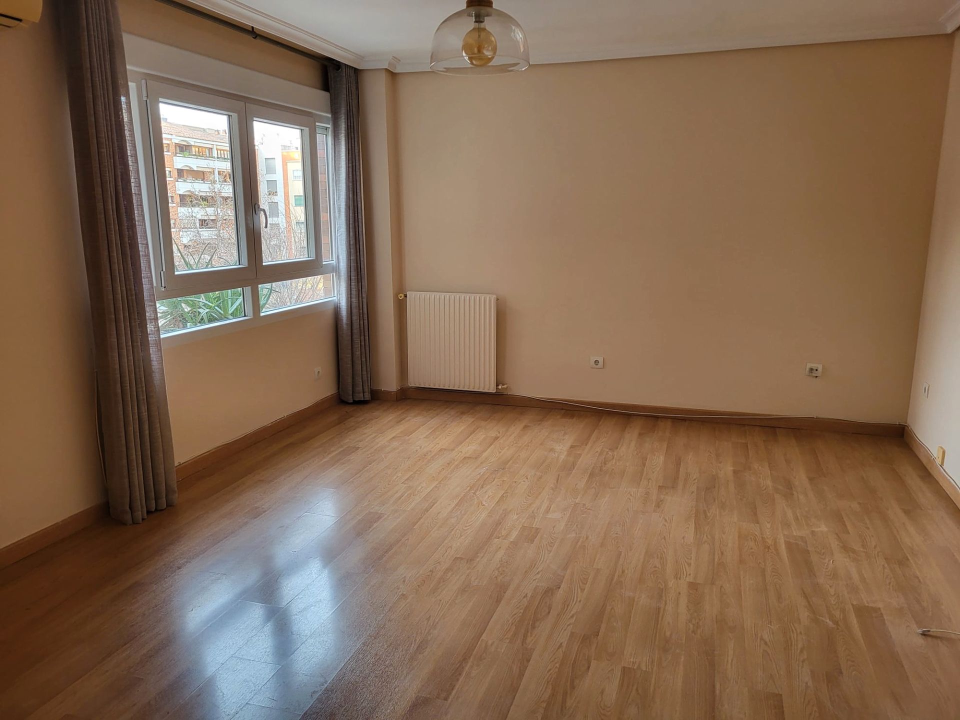 Bedroom of Apartment for rent in Badajoz Capital  with Air Conditioner and Heating