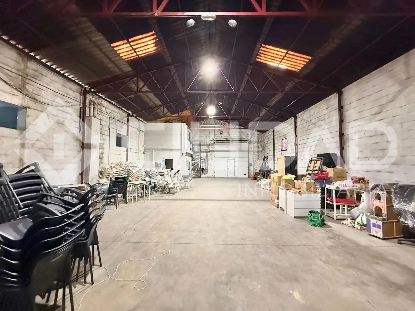 Industrial building for sale in Avenida de José María Tomassetti, imagen 5