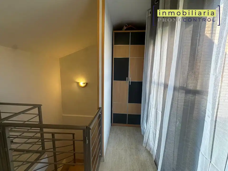 Dormitori de Casa adosada en venda en Zuera amb Calefacció, Jardí privat i Terrassa