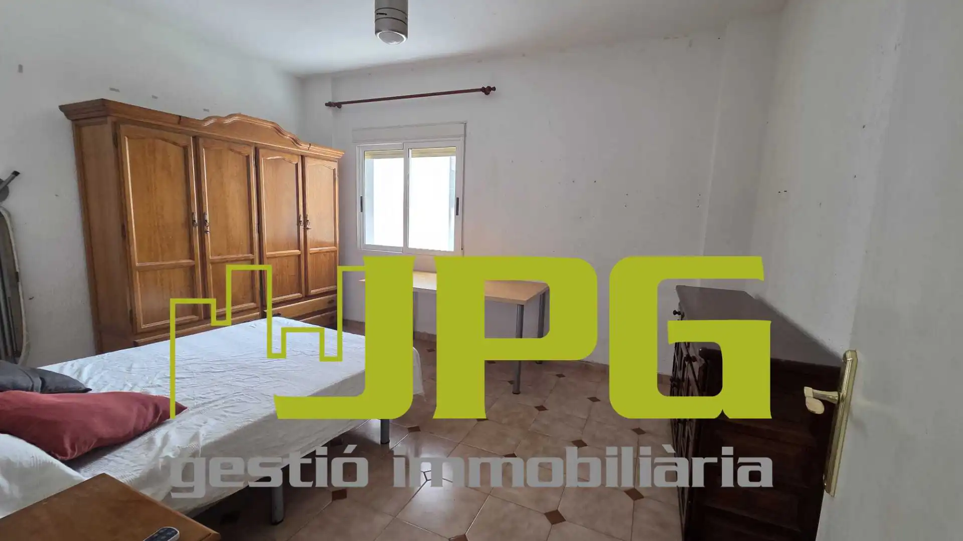 Habitación de Piso en venta en Sant Joan d'Alacant con Amueblado, Horno y Balcón