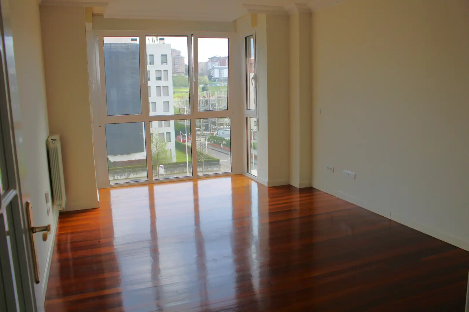 Sala de estar de Piso en venta en Santander con Calefacción y Trastero