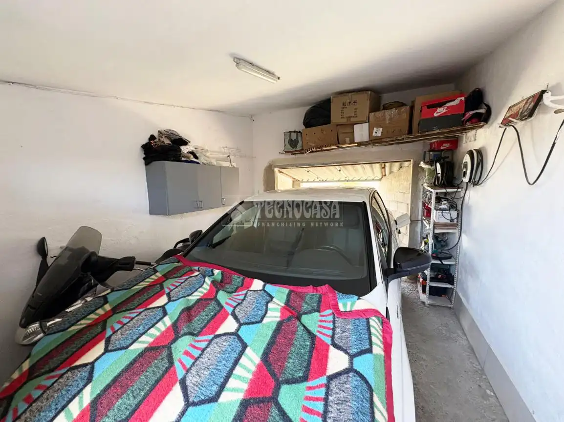 Aparcament de Casa o xalet en venda en Zaragoza amb Aire condicionat i Piscina
