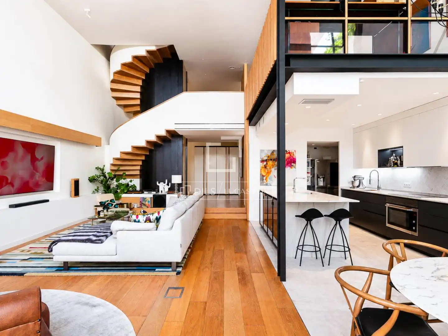 Sala d'estar de Casa o xalet en venda en Barcelona amb Aire condicionat, Jardí privat i Terrassa