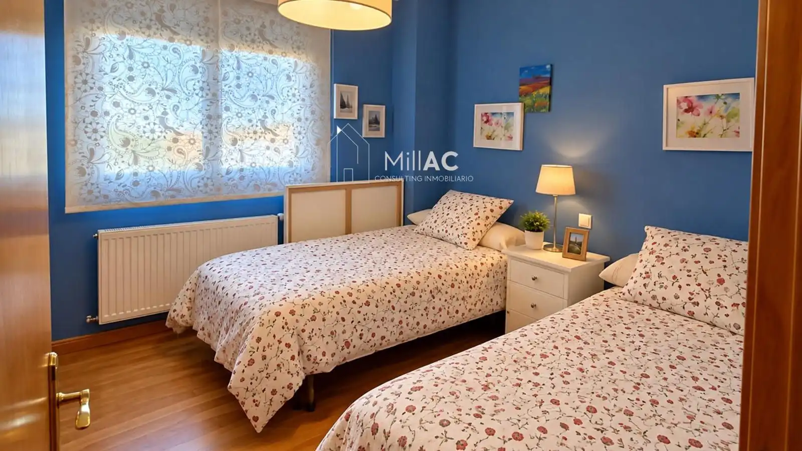 Bedroom of Attic for sale in Carabanchel