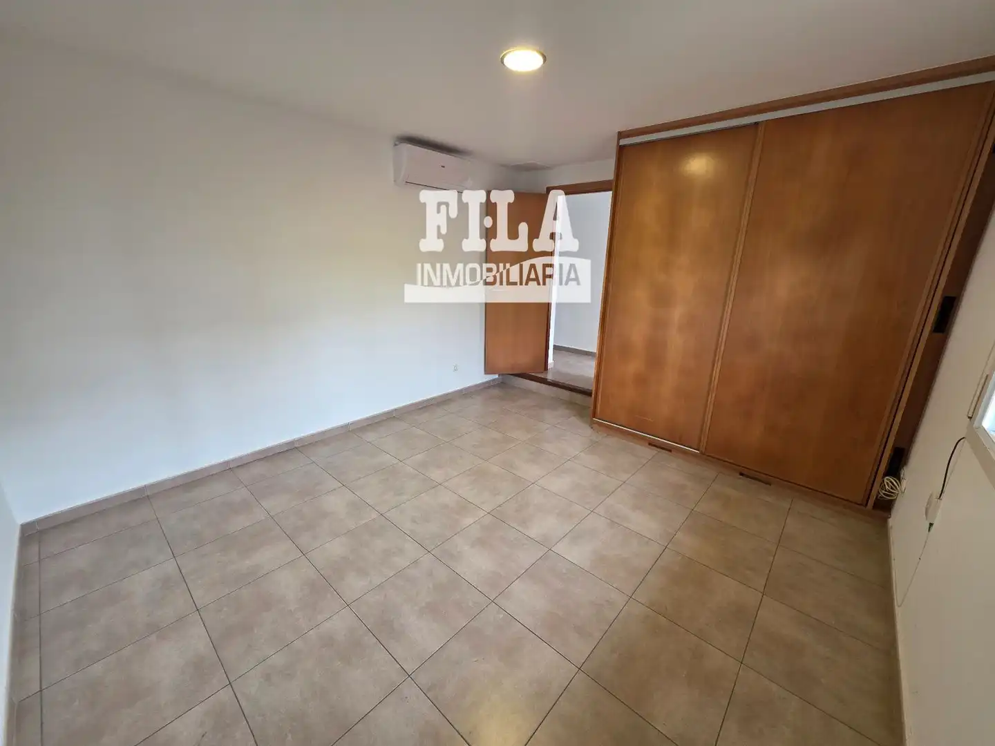 Dormitori de Casa adosada en venda en Els Munts