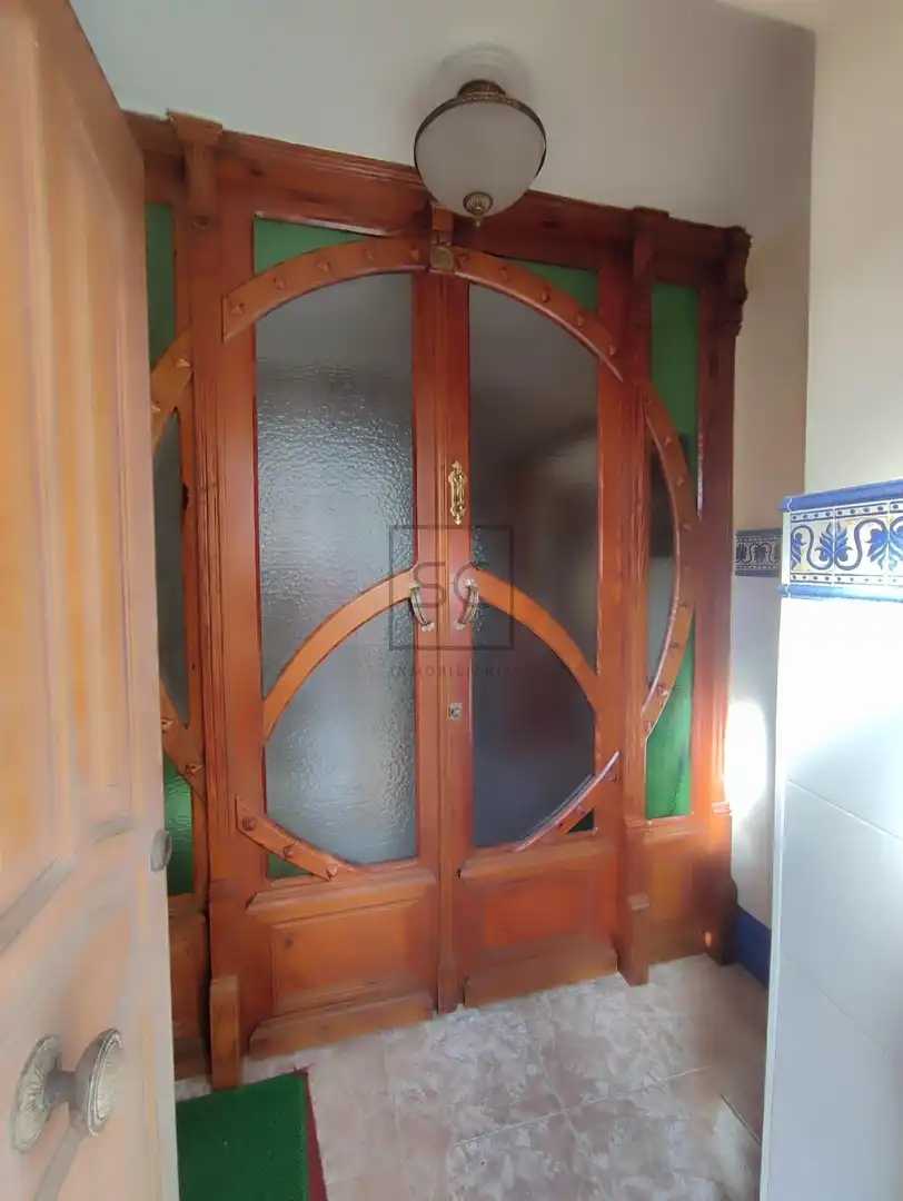 Einfamilien-Reihenhaus zum Verkauf in Ares mit Terrasse, Abstellraum und Möbliert