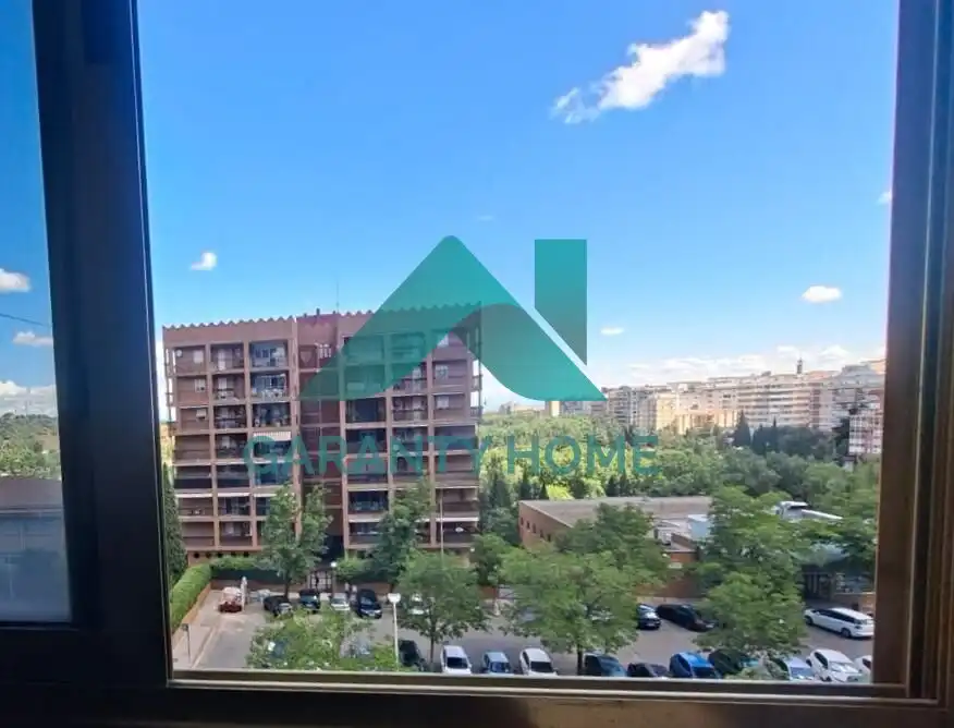 Vista exterior de Piso en venta en Cáceres con Calefacción, Parquet y Terraza