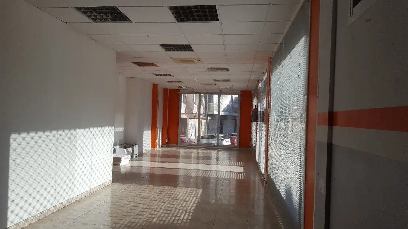 Local de alquiler en Avinguda de la Generalitat, 6, Vilallonga del Camp