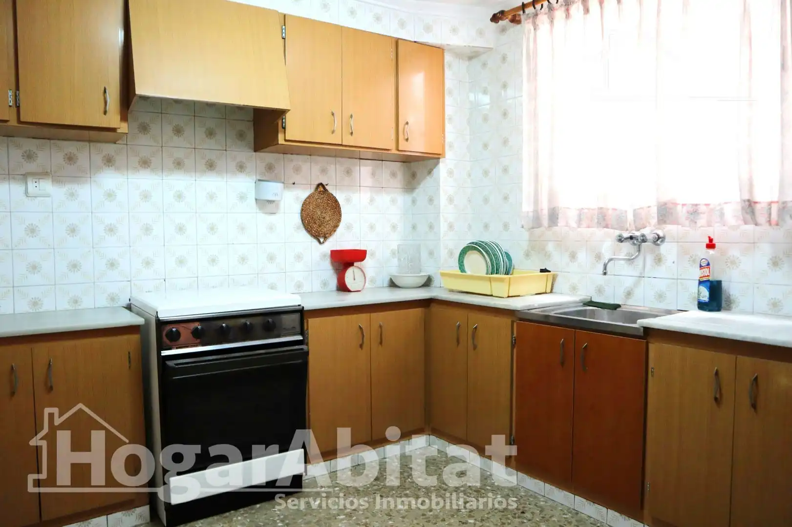 Cocina de Piso en venta en Oliva con Terraza y Balcón