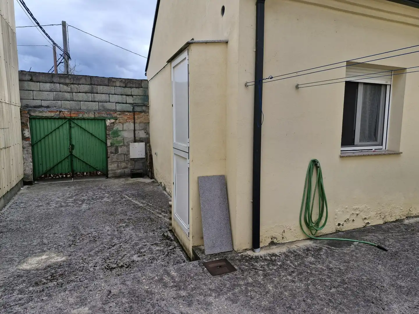 Außenansicht von Residential zum Verkauf in Ponferrada