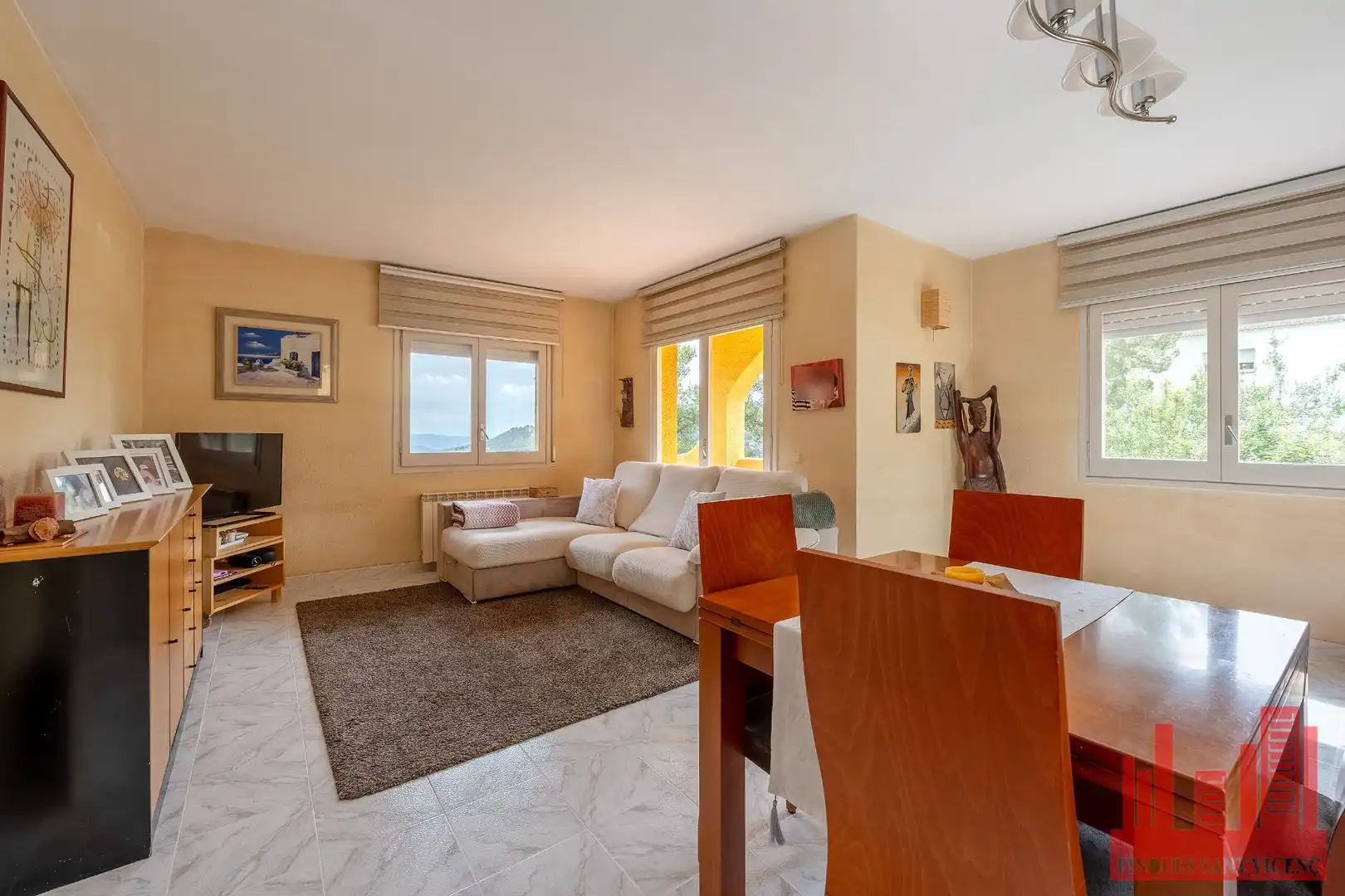 Sala de estar de Casa o chalet en venta en Vallirana con Aire acondicionado, Calefacción y Piscina