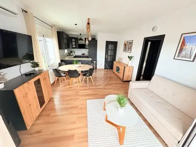 Sala d'estar de Casa o xalet en venda en Vidreres amb Aire condicionat, Jardí privat i Piscina