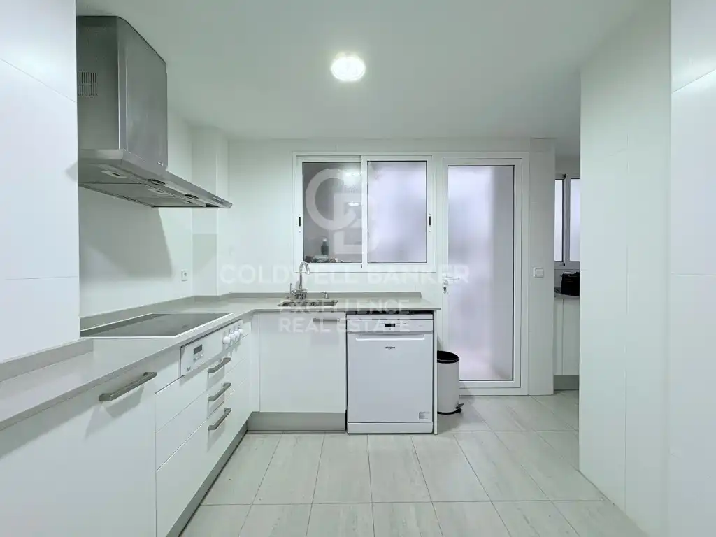 Kitchen of Flat for sale in Valencia  with Air Conditioner and Terrace