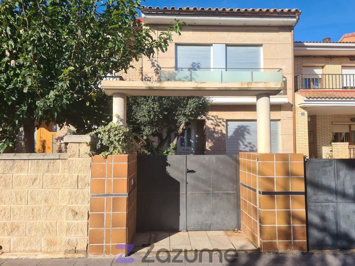 Exterior view of House or chalet to rent in Escatrón  with Air Conditioner, Heating and Private garden