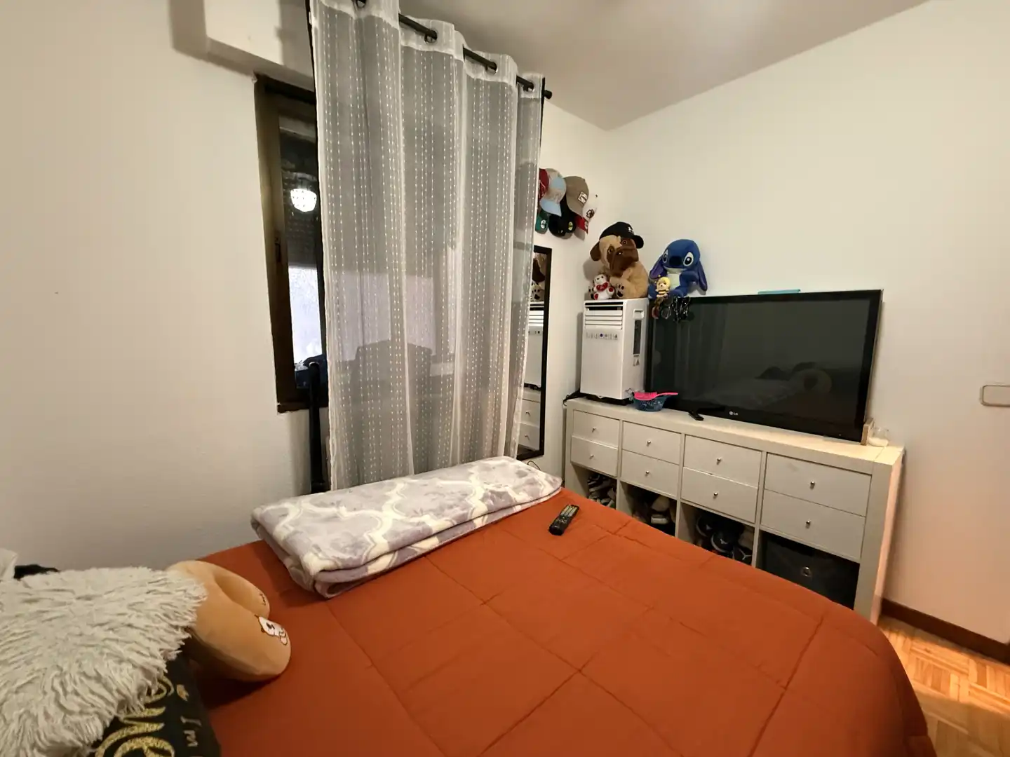 Bedroom of Flat for sale in Madrid  with Heating, Parquet flooring and Terrace